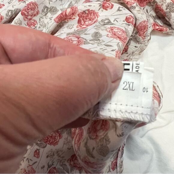 SHEIN Floral Surplice Neckline Peplum Blouse Sz 2XL - Picture 4 of 11